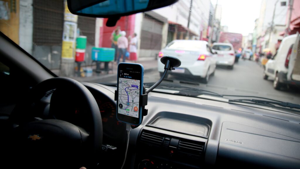 Uber driver using navigation app while driving